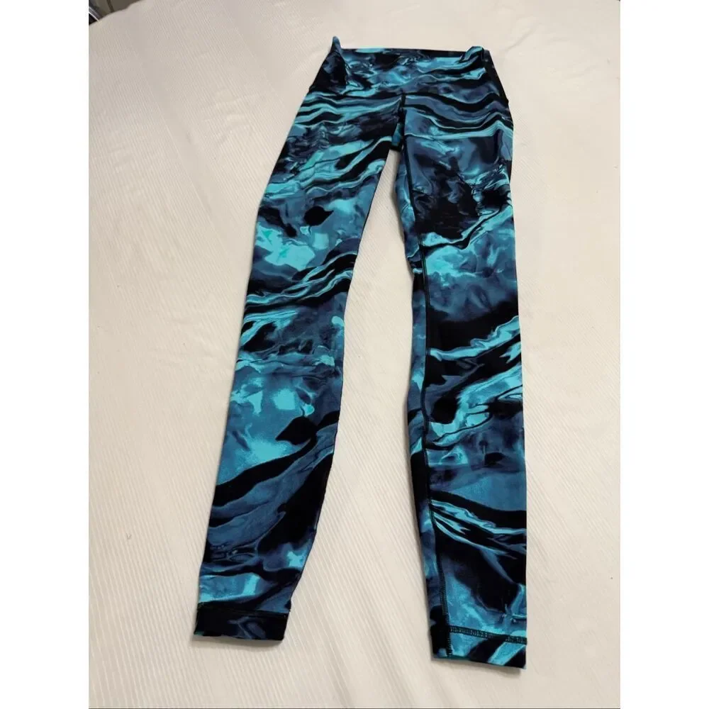 Lululemon Blue and Black Marble Print Leggings Size 6
